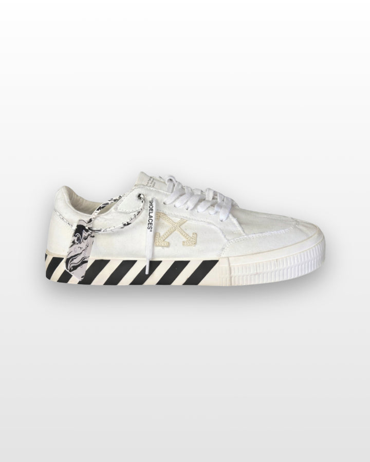 Off-White Vulcanized White/Pantone